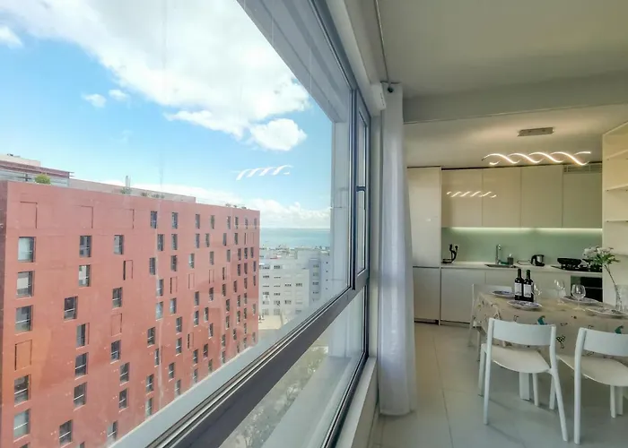 Bom Dia Parque Nacoes W Apartment