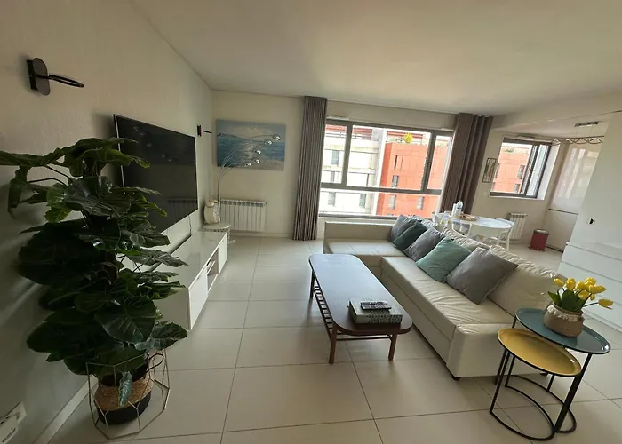 Apartment Bom Dia Parque Nacoes W Lisbon