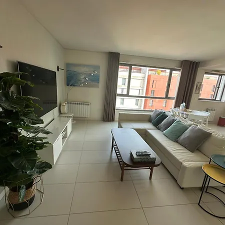 Apartment Bom Dia Parque Nacoes W Lisbon