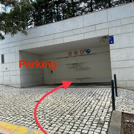 Bom Dia Parque Nacoes W * Lisbon